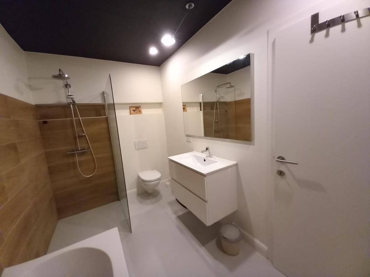 Chez Olivier Bed & Breakfast วาฟร์ ภายนอก รูปภาพ